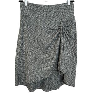 North Face Green & Black skirt adjustable length size Small